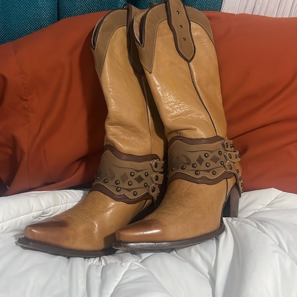 Beautiful woman’s boots, great condition - Picture 3 of 8